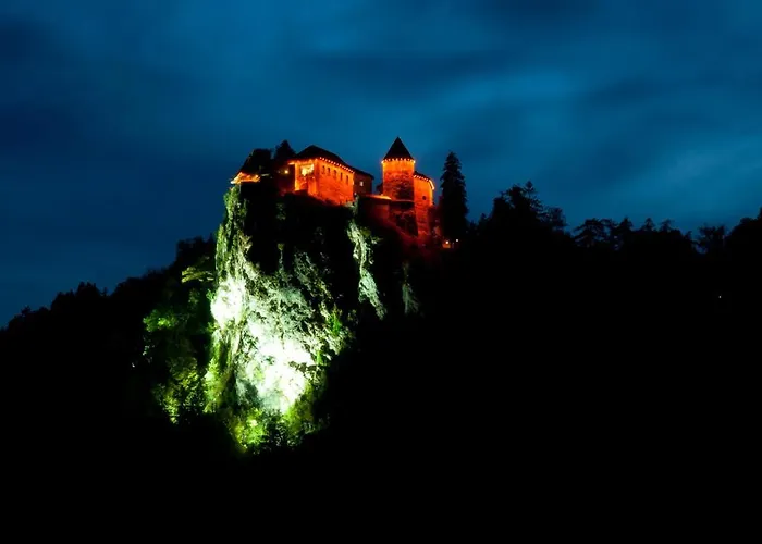 Tisa, 公寓 布莱德